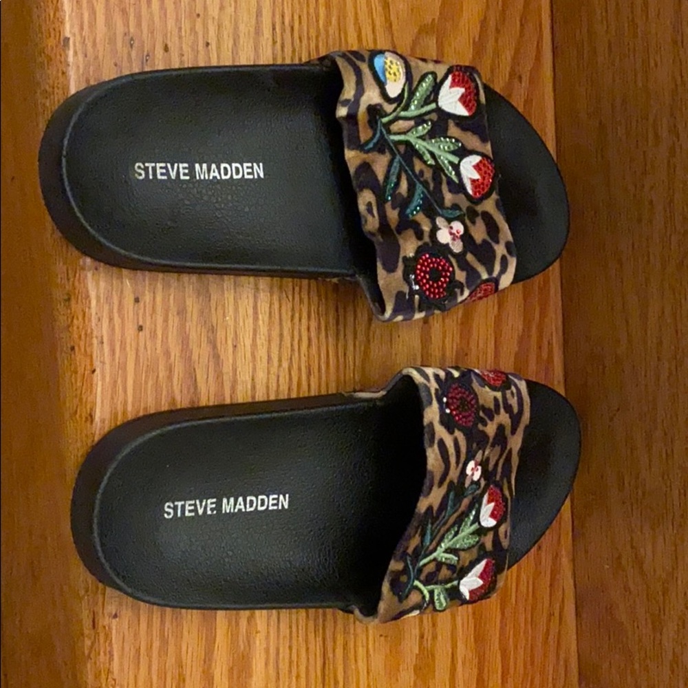 Steve Madden Slides